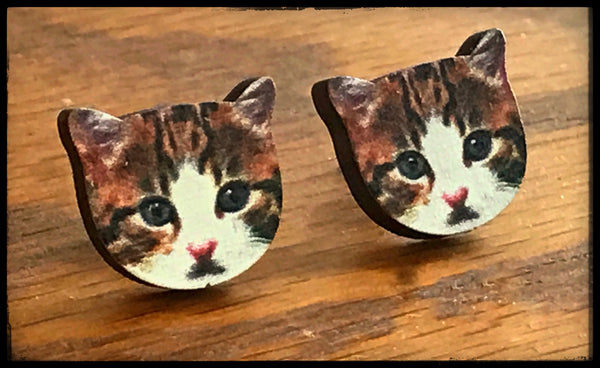 Laser Cut Wood Bicolor Cat Face Post Earrings